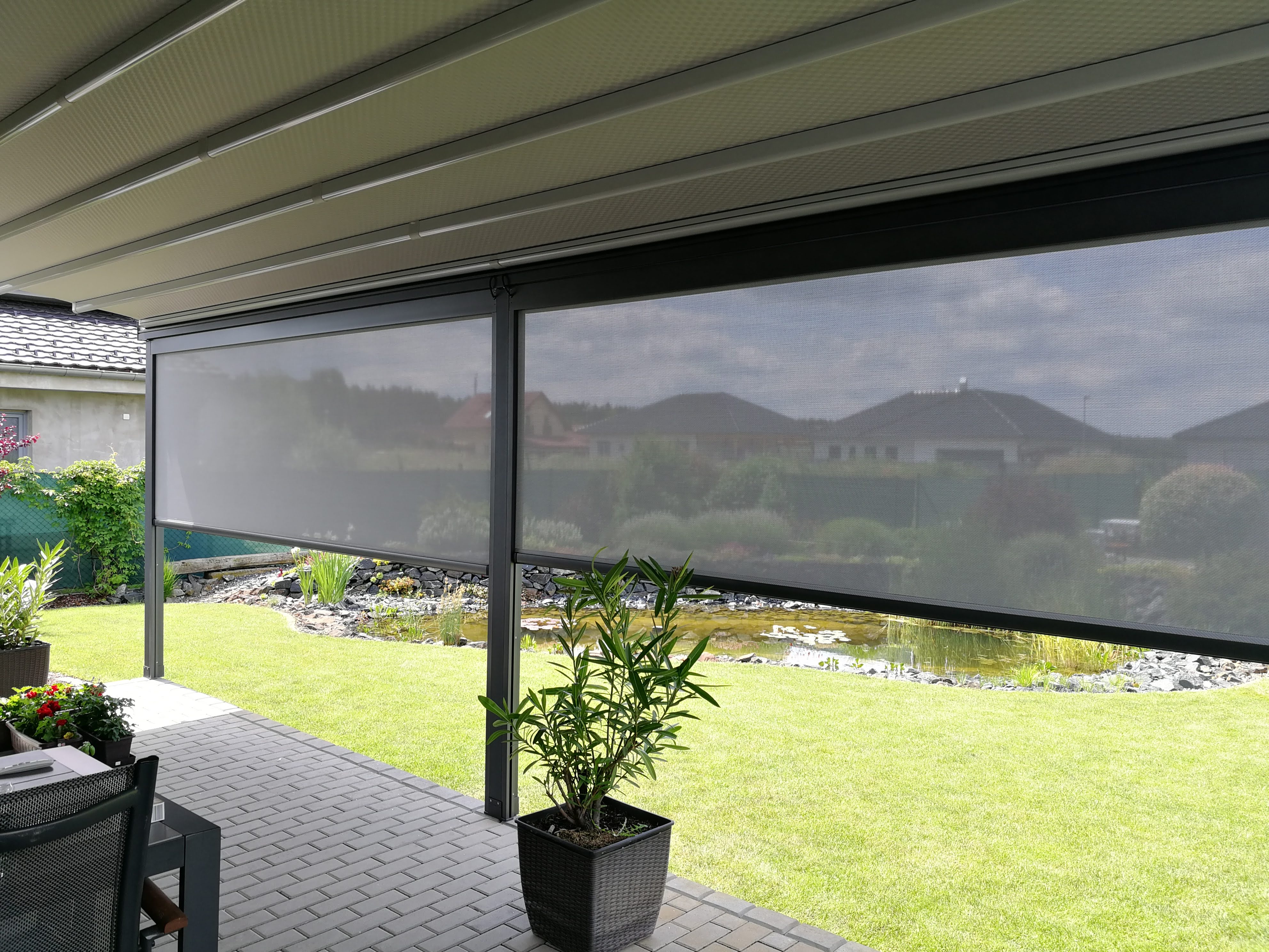 Screenové rolety & pergola Eva  – vf-typ.cz