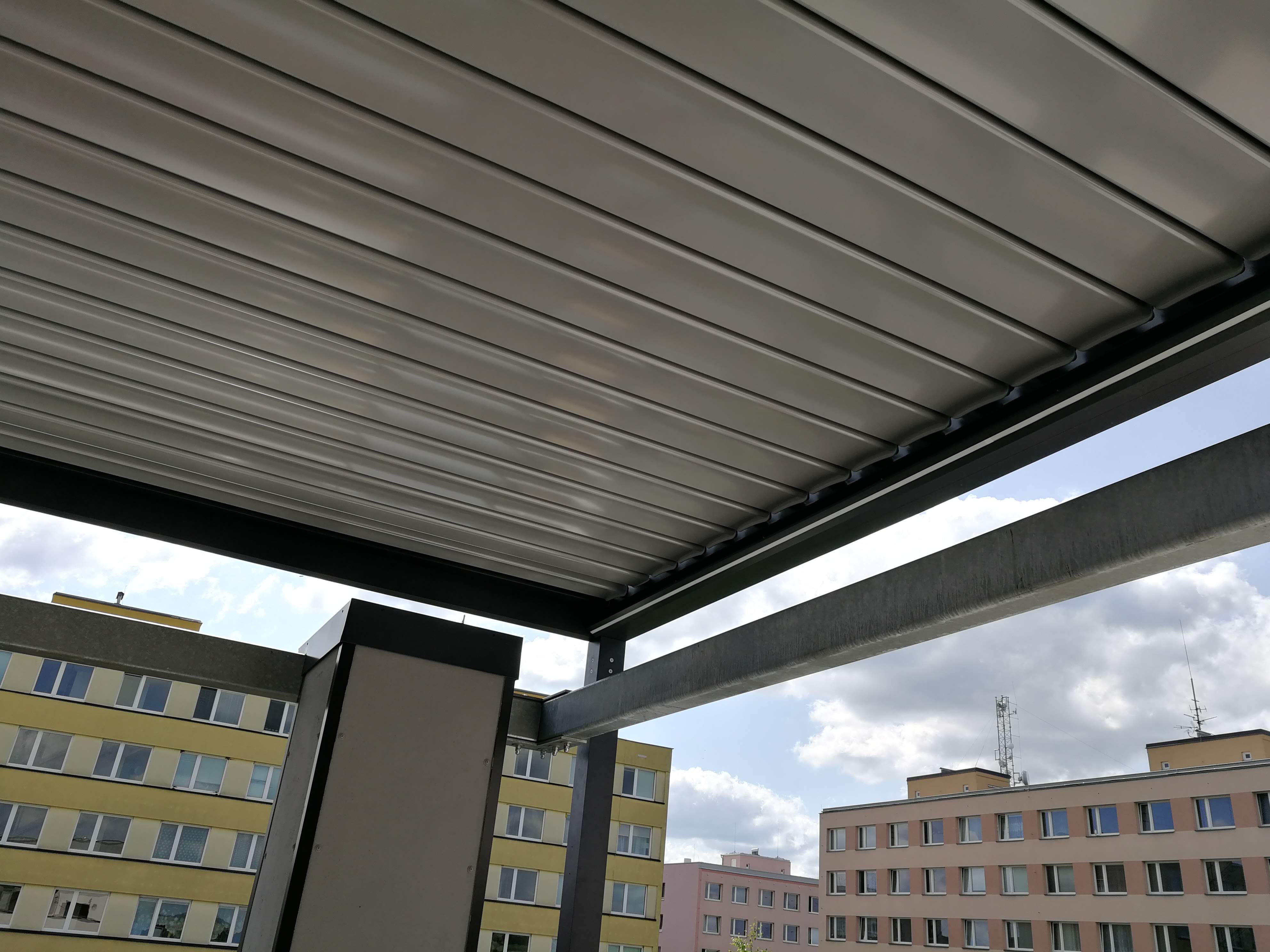 Bioklimatická pergola Artosi  – vf-typ.cz