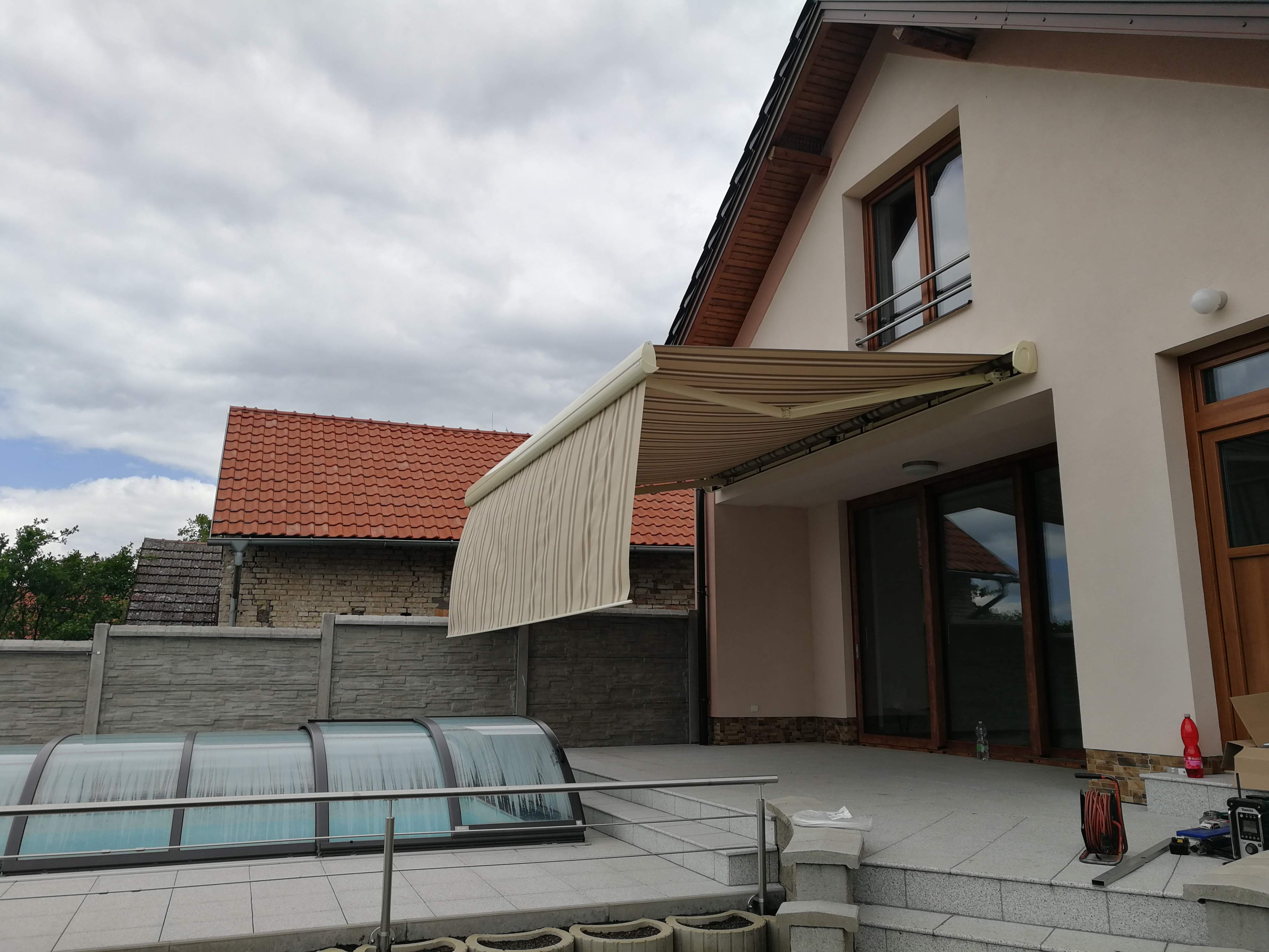 Markýza Olivia s volánem – vf-typ.cz